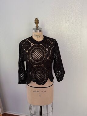 Forever 21 Black Crochet Lace Cropped Blouse
